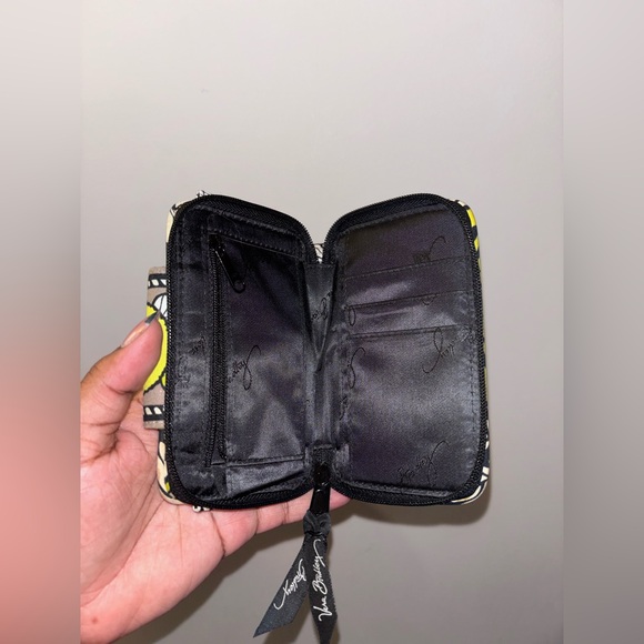 Vera Bradley Wristlet - Picture 4 of 5